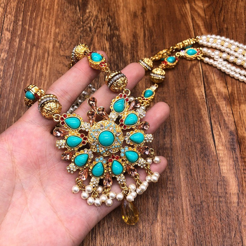 Regal Turquoise & Pearl Maharani Set