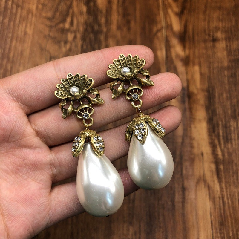 The Duchess Pearl Set