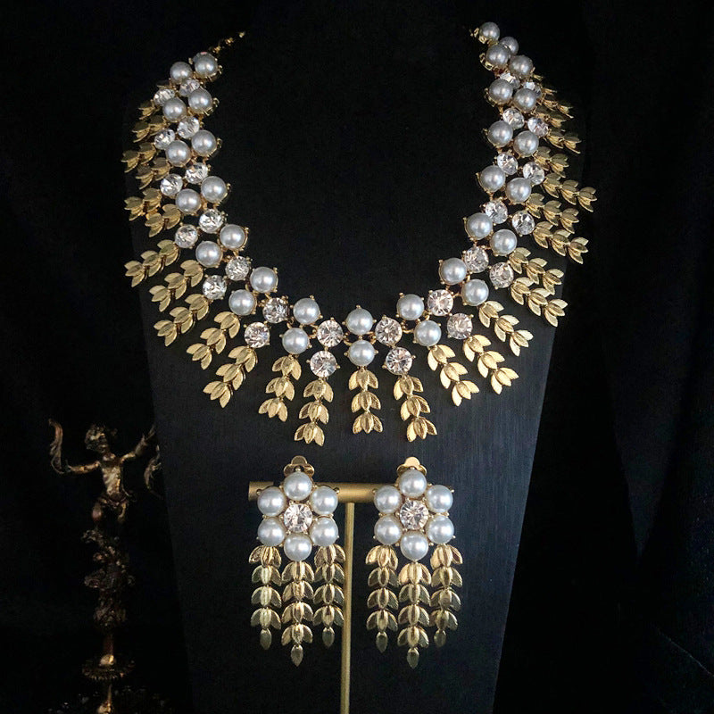 Golden Leaf Pearl Statement Set