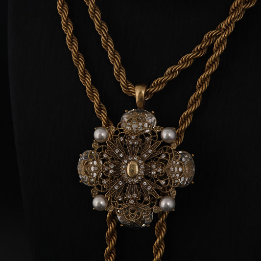 Golden Baroque Pendant Necklace