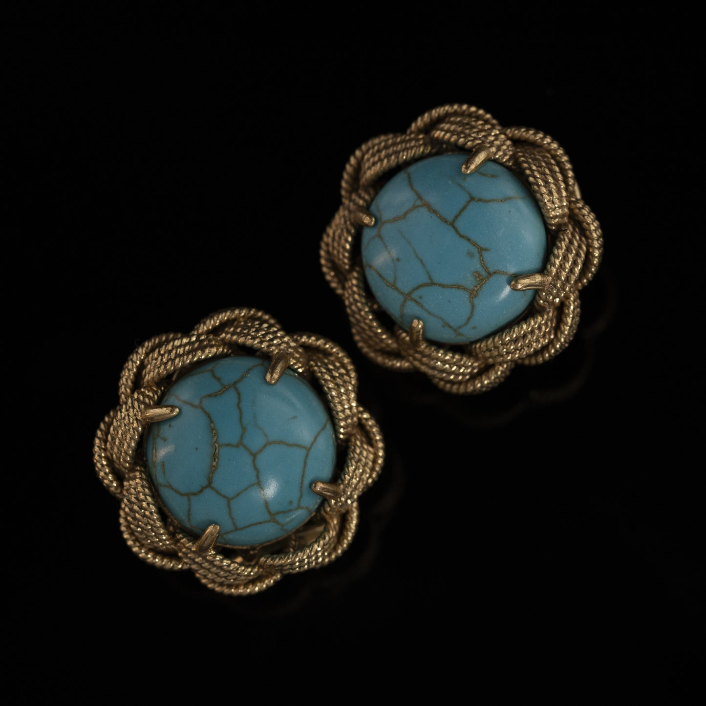 The Turquoise Vintage Earring