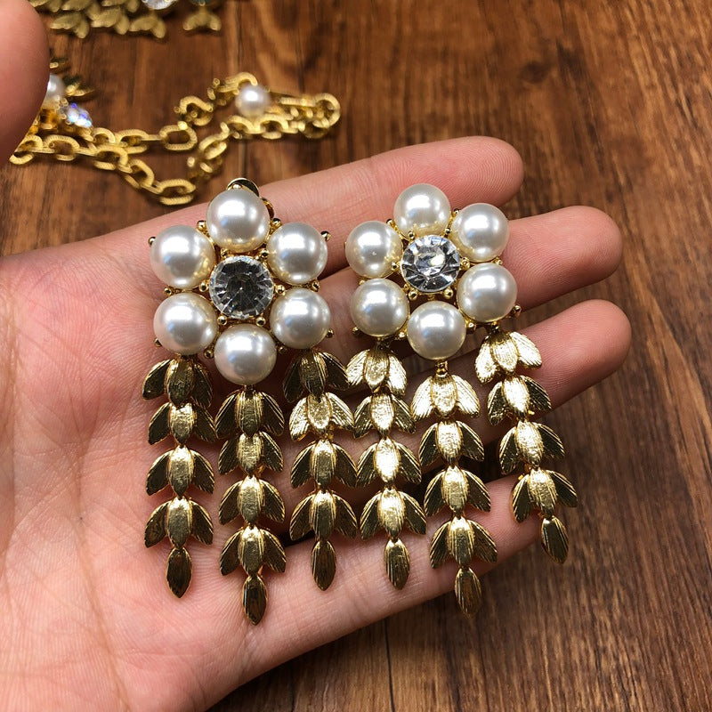 Golden Leaf Pearl Statement Set