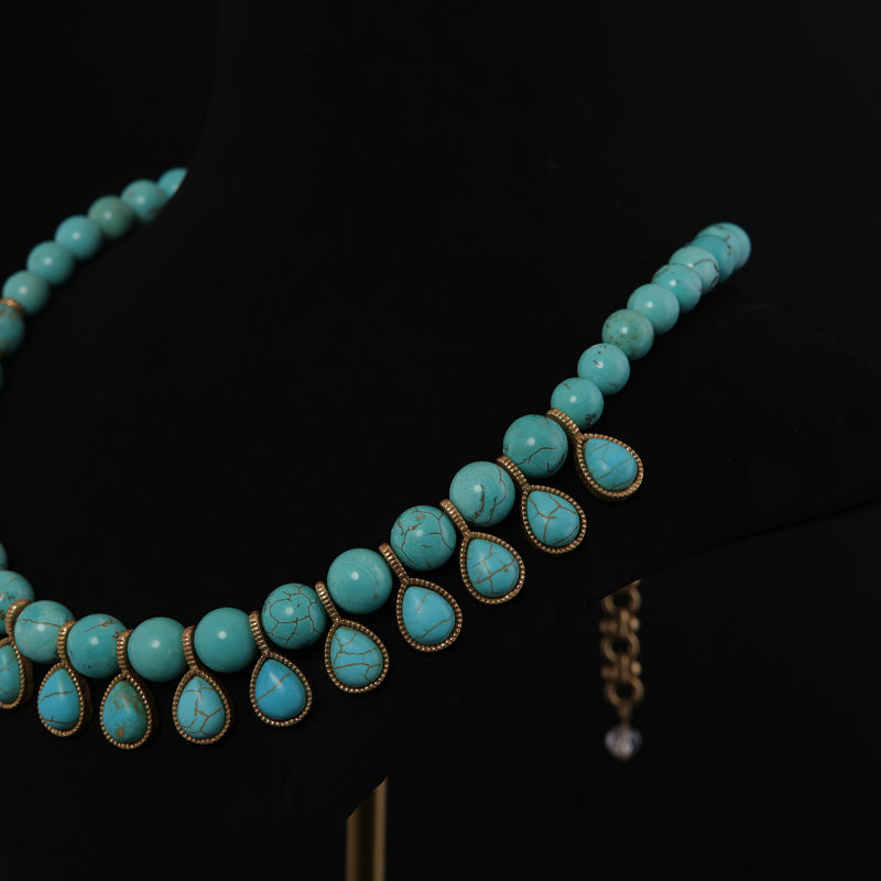 Green Turquoise Pendant Necklace