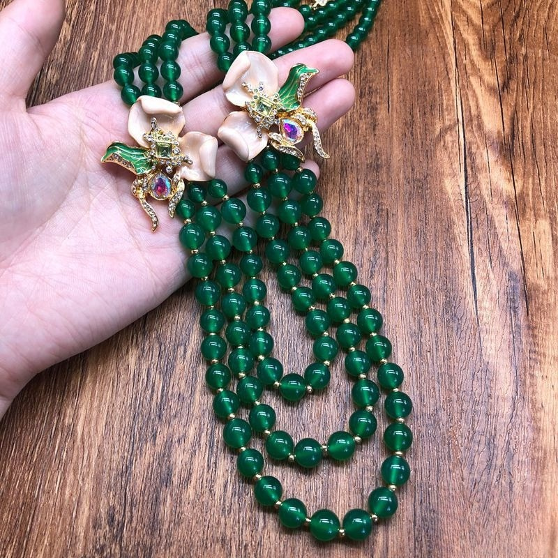 Emerald Blossom Beaded Jewelry Set