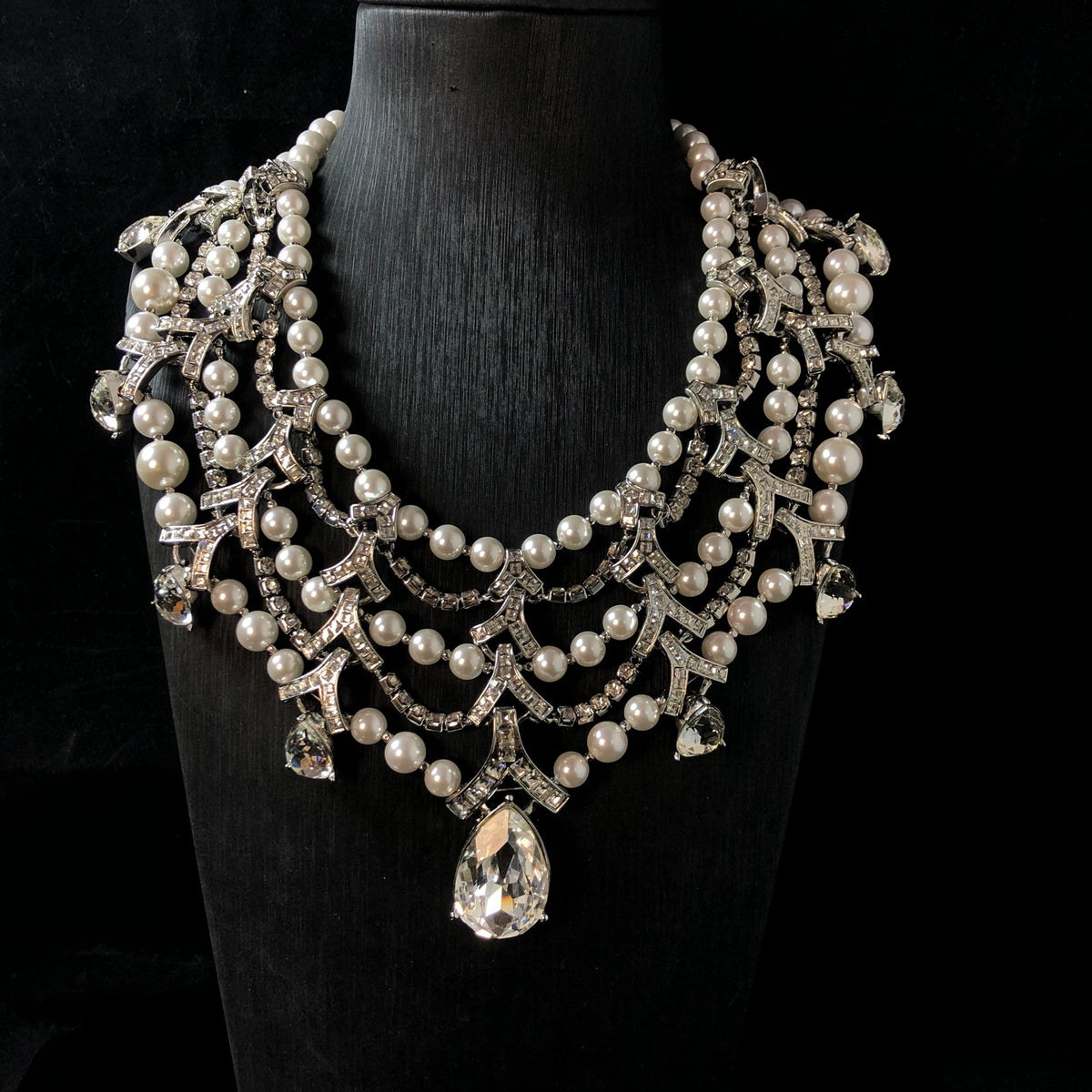 Pearl Radiance Crystal Statement Necklac