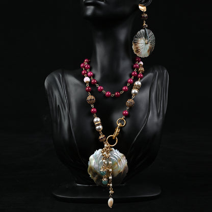 Vintage Shell Pendant Beaded Necklac