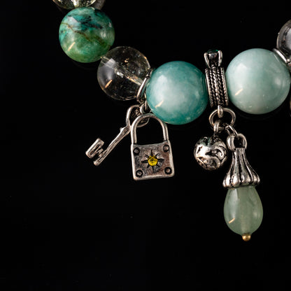 Green Charm Vintage Gemstone Bracelet