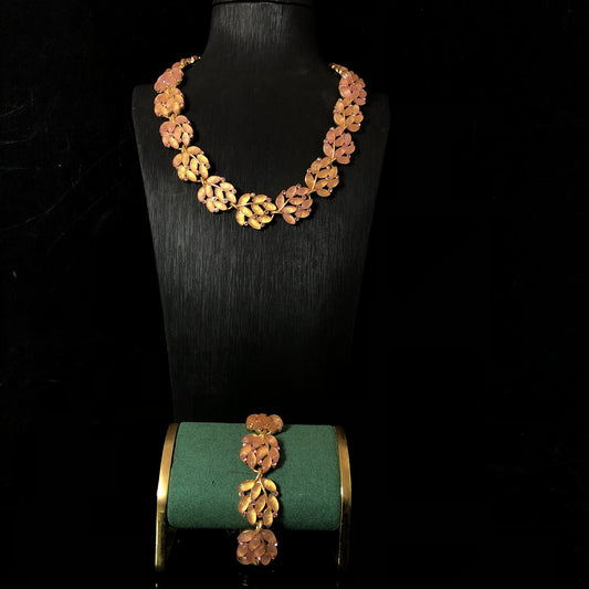 Golden Laurel Vintage Necklace & Bracelet Set