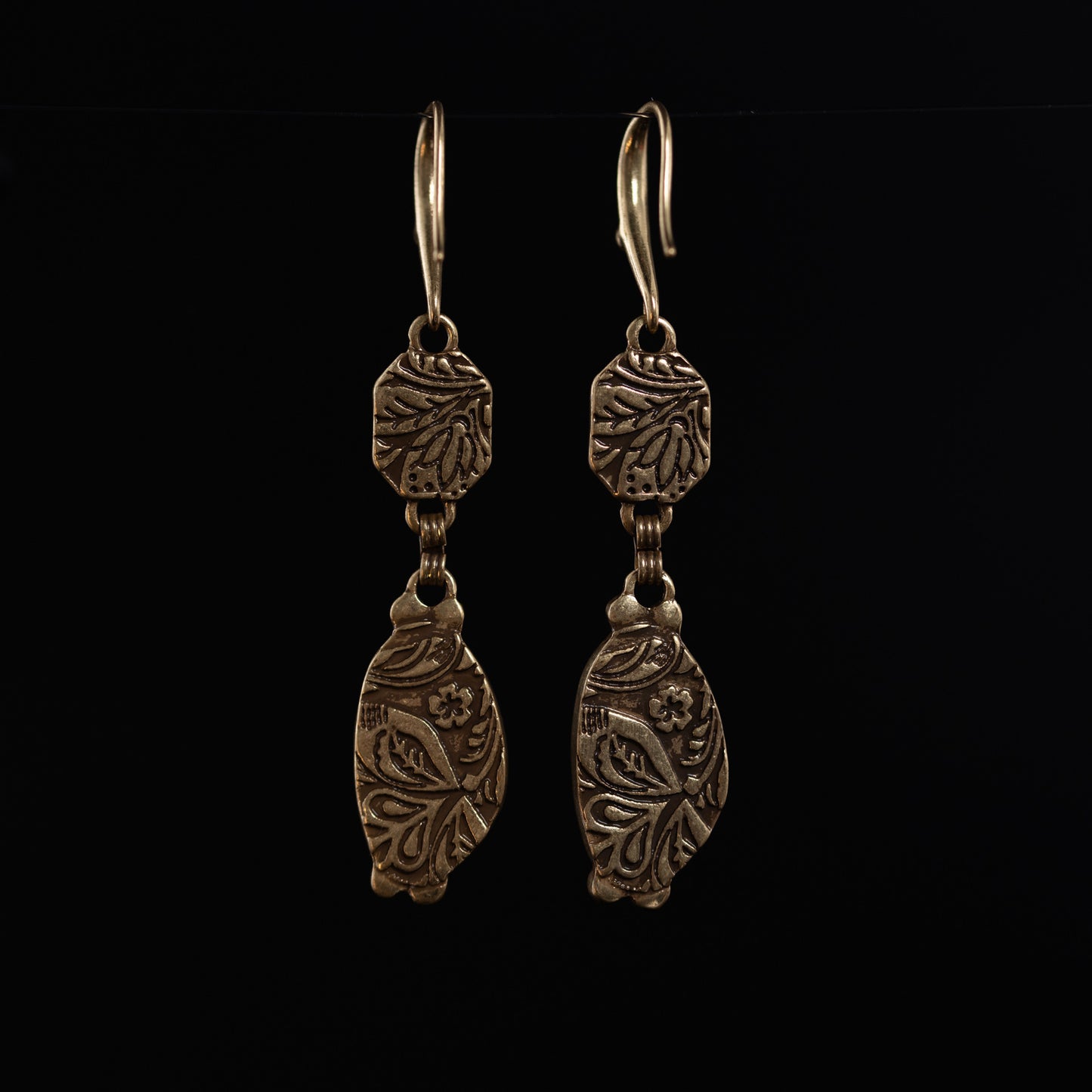 The Amethyst Geometric Earrings