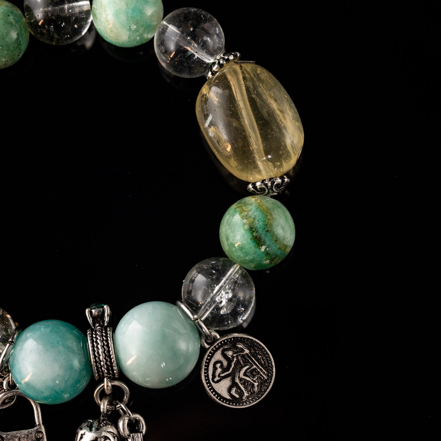 Green Charm Vintage Gemstone Bracelet