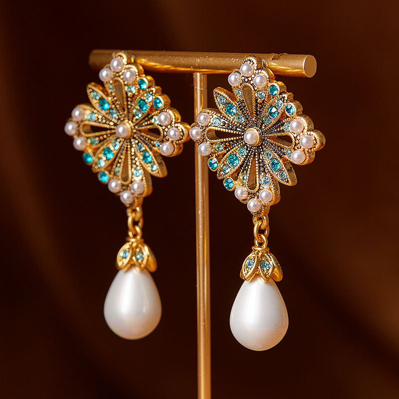 Vintage Pearl Drop Earrings