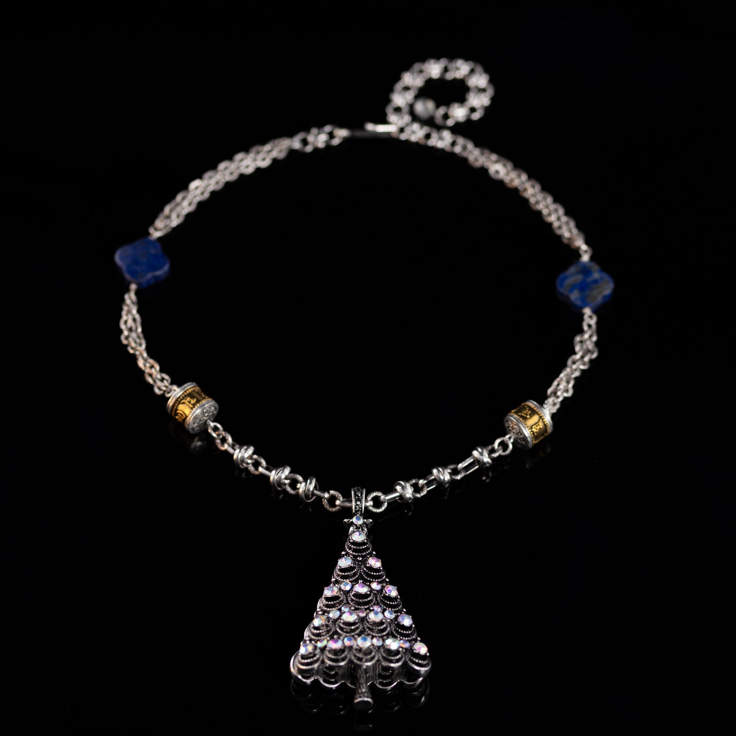 Noël Reverie Christmas Tree Pendant Necklace