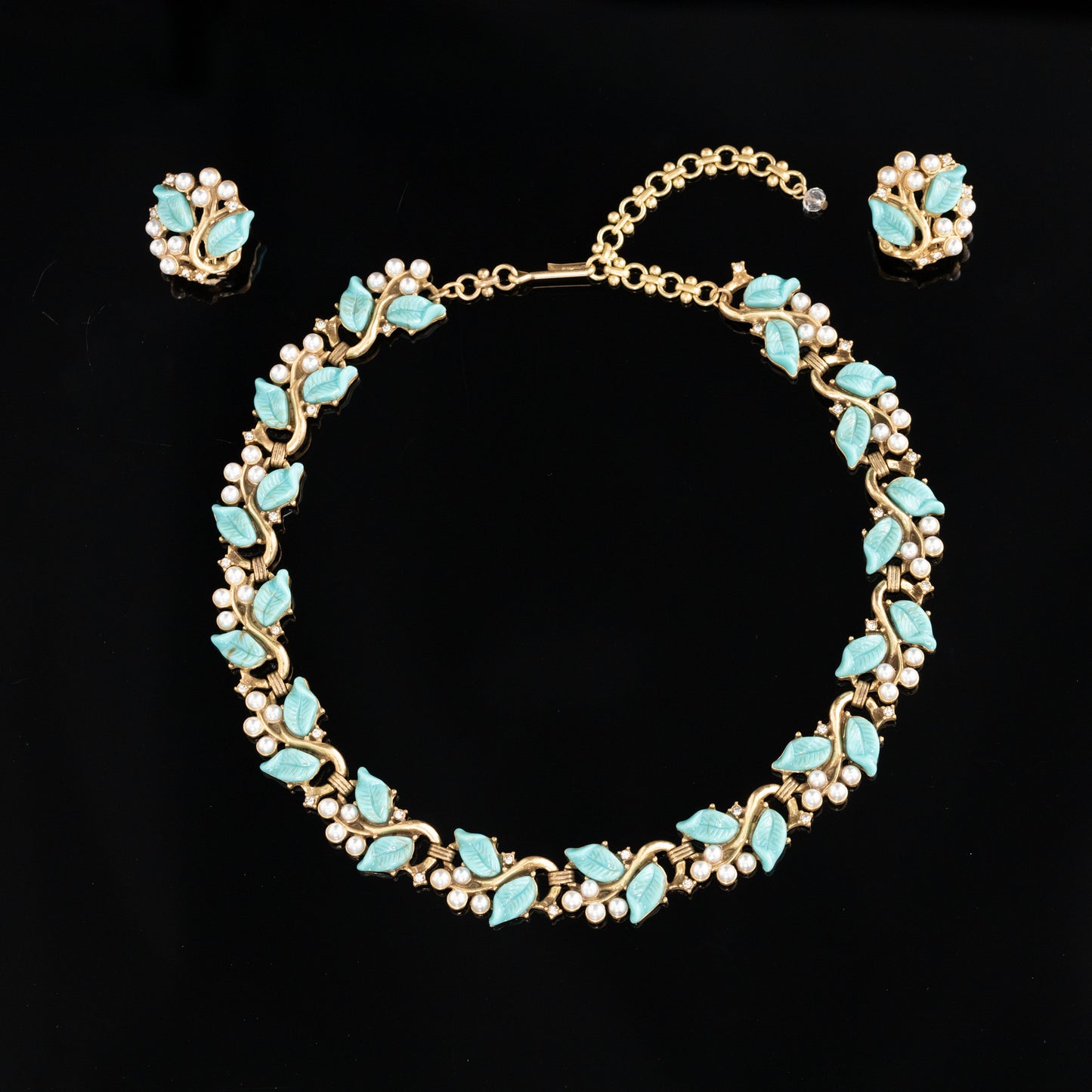 Turquoise Leaf & Pearl Garland Set