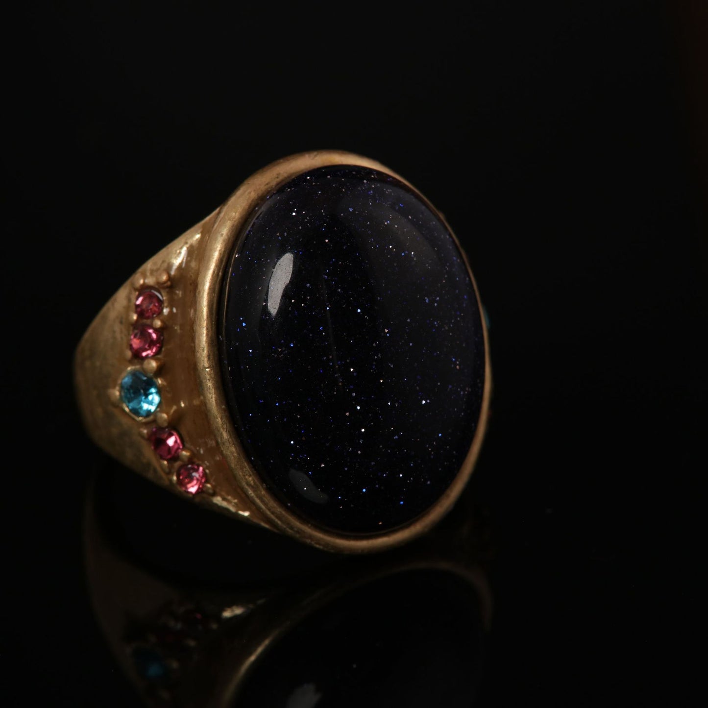 Vintage Cat’s Eye Stone Ring