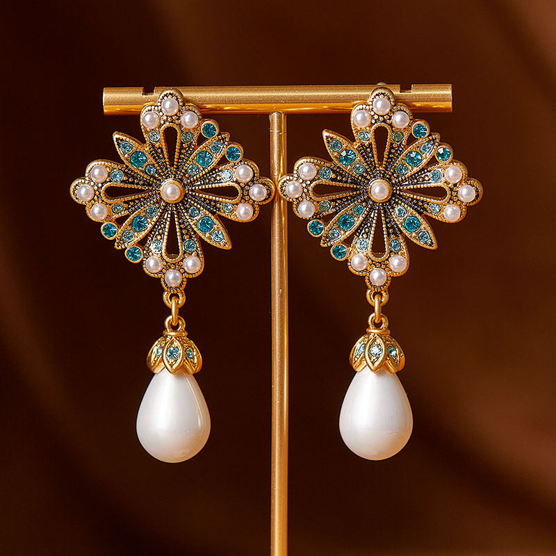 Vintage Pearl Drop Earrings