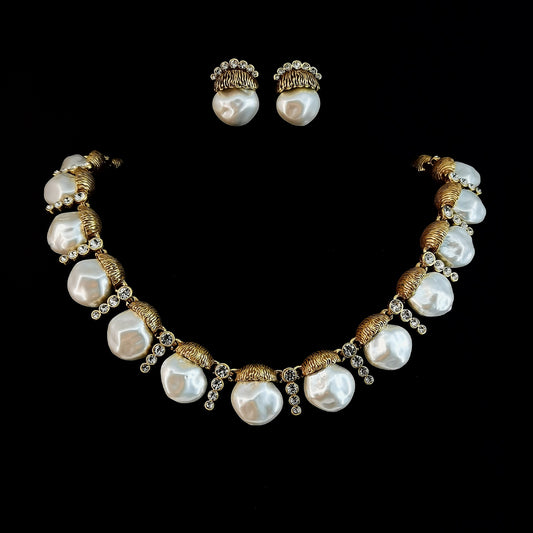 Pearl Sculptural Collar Jewelry Set