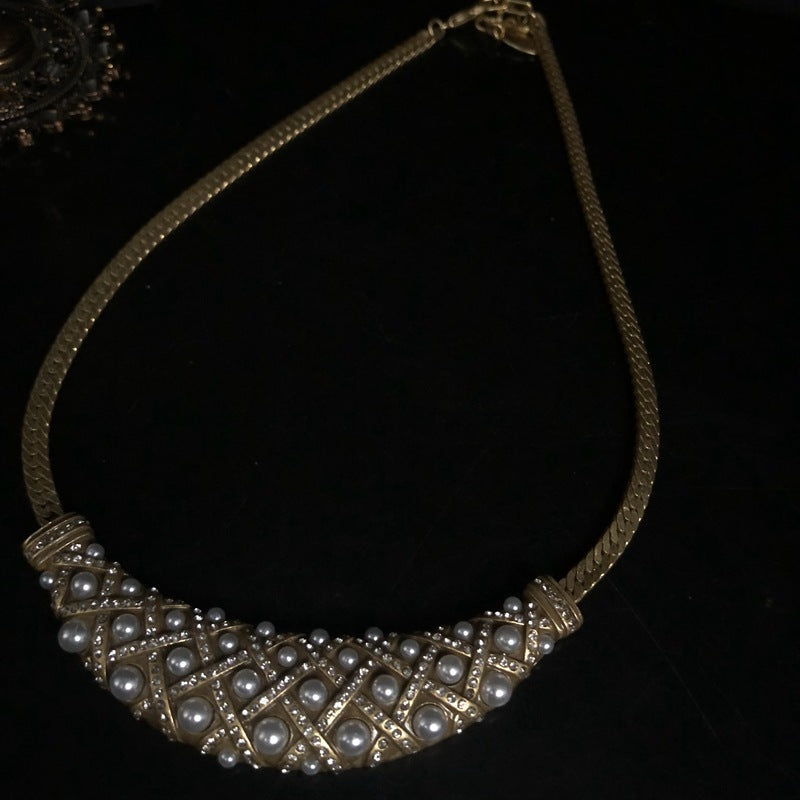 The Windsor Grace Jewelry Set