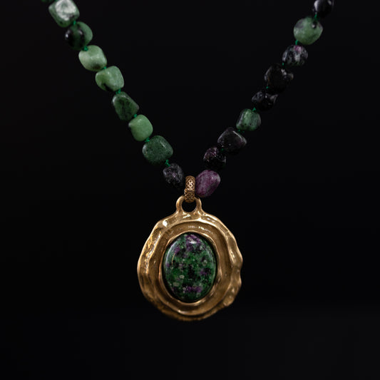 Verdant Relic Pendant Necklace