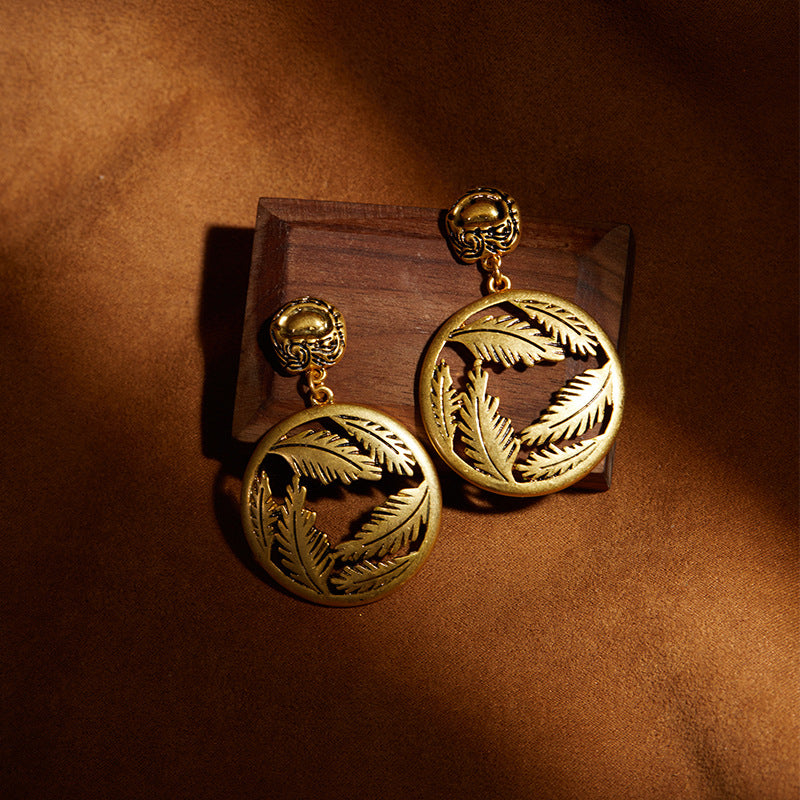 Leaf Hollow Engraved Round Earrings