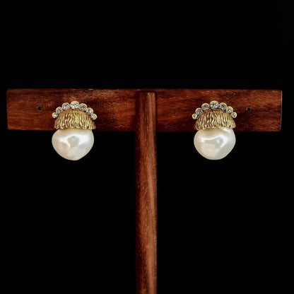 Pearl Sculptural Collar Jewelry Set