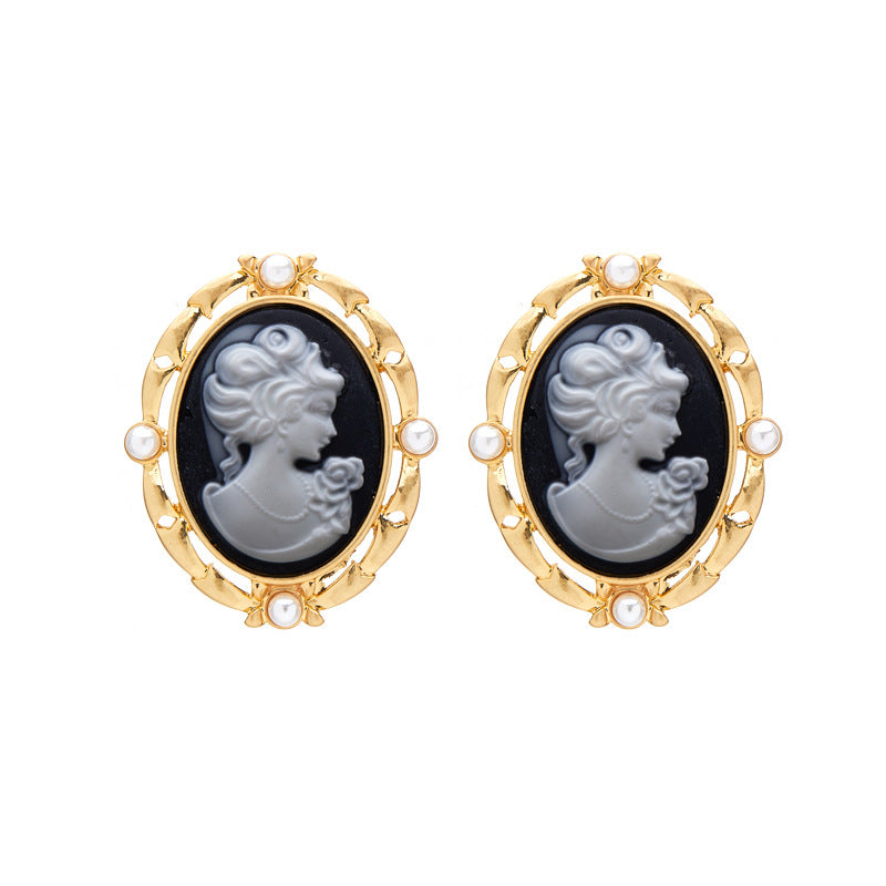 Cameo Pearl Earrings