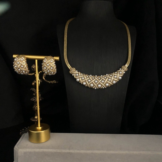 The Windsor Grace Jewelry Set